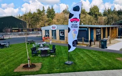 Helen's Diner And Cafe Outside Seating In The Sun