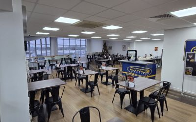 Lillys At Thunder Road Inside