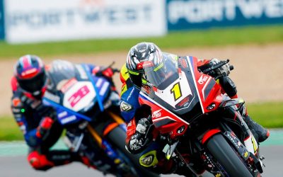 Oulton Park Circuit Superbikes