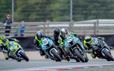 Snetterton Circuit Riders Leaning