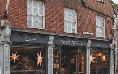 Lynwood & Co Lechlade Outside